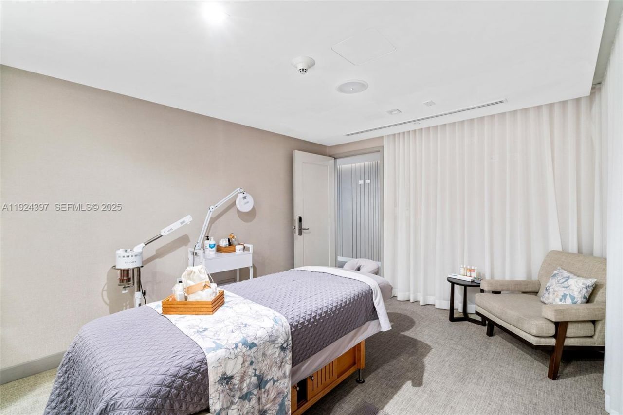 551 N Fort Lauderdale Beach Blvd, Unit R1904, Fort Lauderdale, FL 33304 Photo