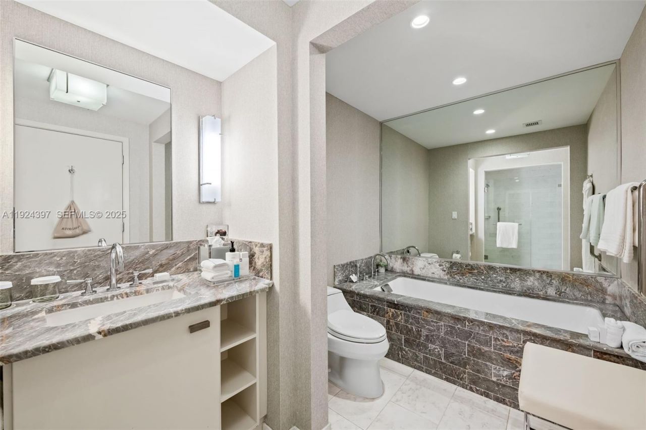 551 N Fort Lauderdale Beach Blvd, Unit R1904, Fort Lauderdale, FL 33304 Photo