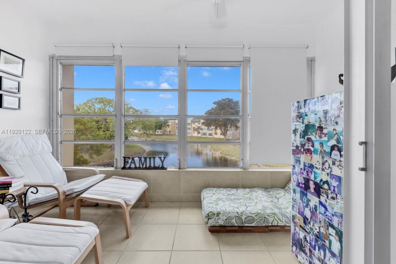 6071 NW 61st Ave, Unit 303, Tamarac, FL 33319 Photo