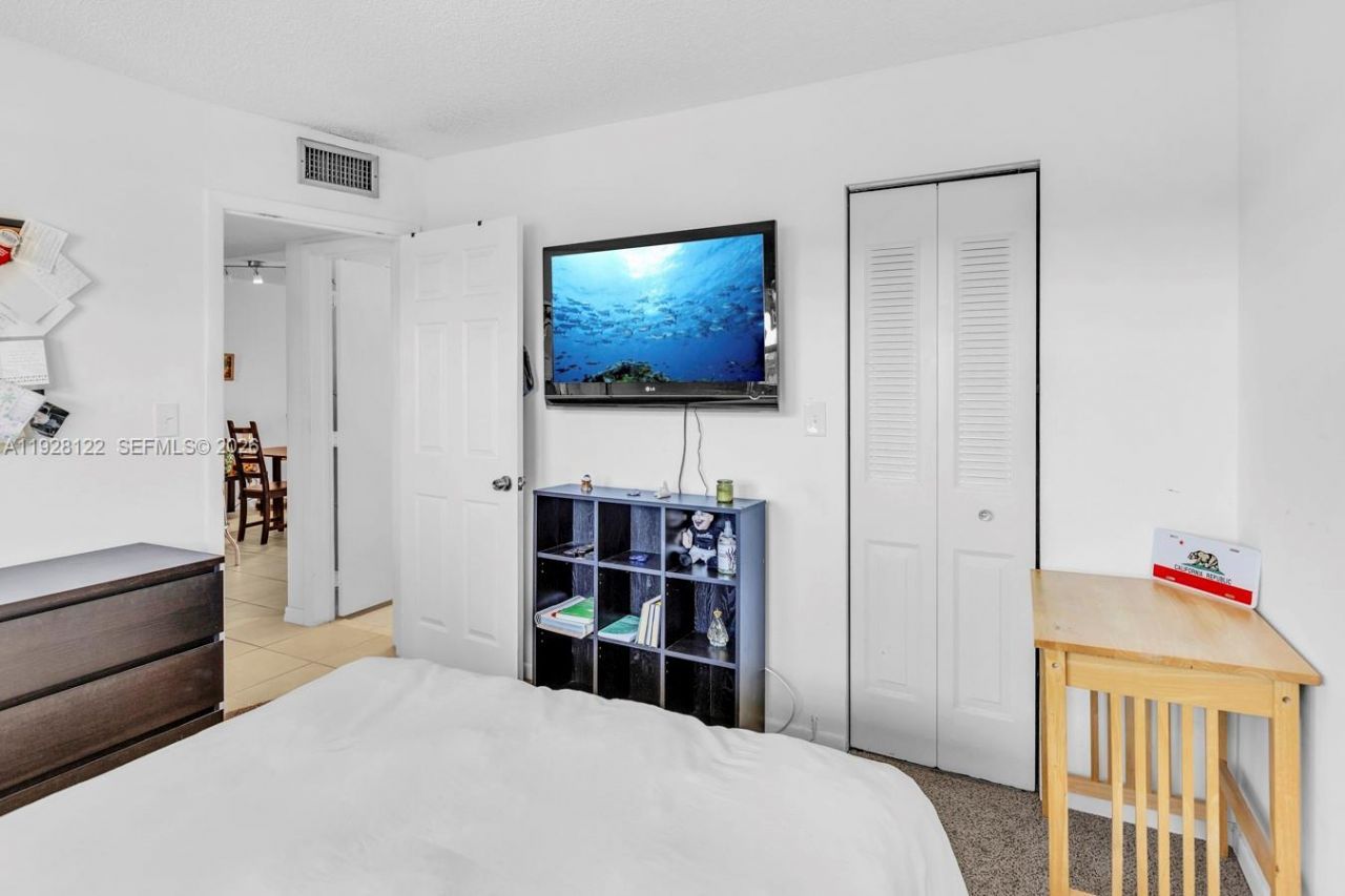 6071 NW 61st Ave, Unit 303, Tamarac, FL 33319 Photo