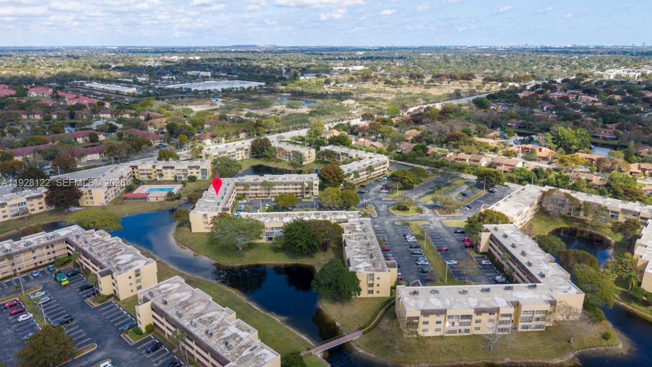 6071 NW 61st Ave, Unit 303, Tamarac, FL 33319 Photo