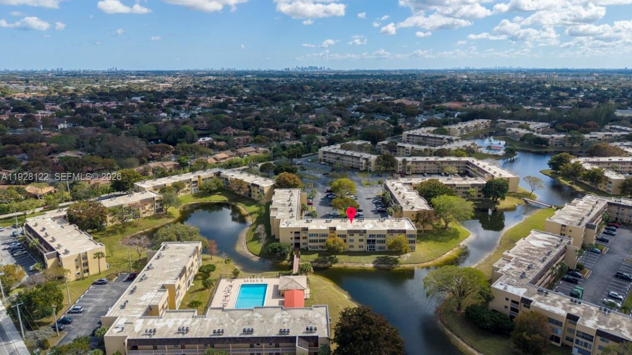 6071 NW 61st Ave, Unit 303, Tamarac, FL 33319 Photo