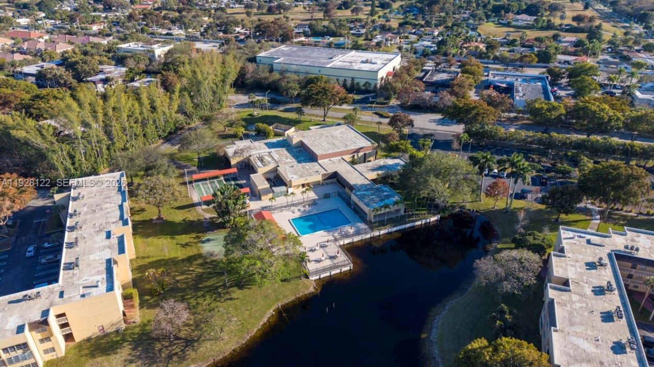 6071 NW 61st Ave, Unit 303, Tamarac, FL 33319 Photo