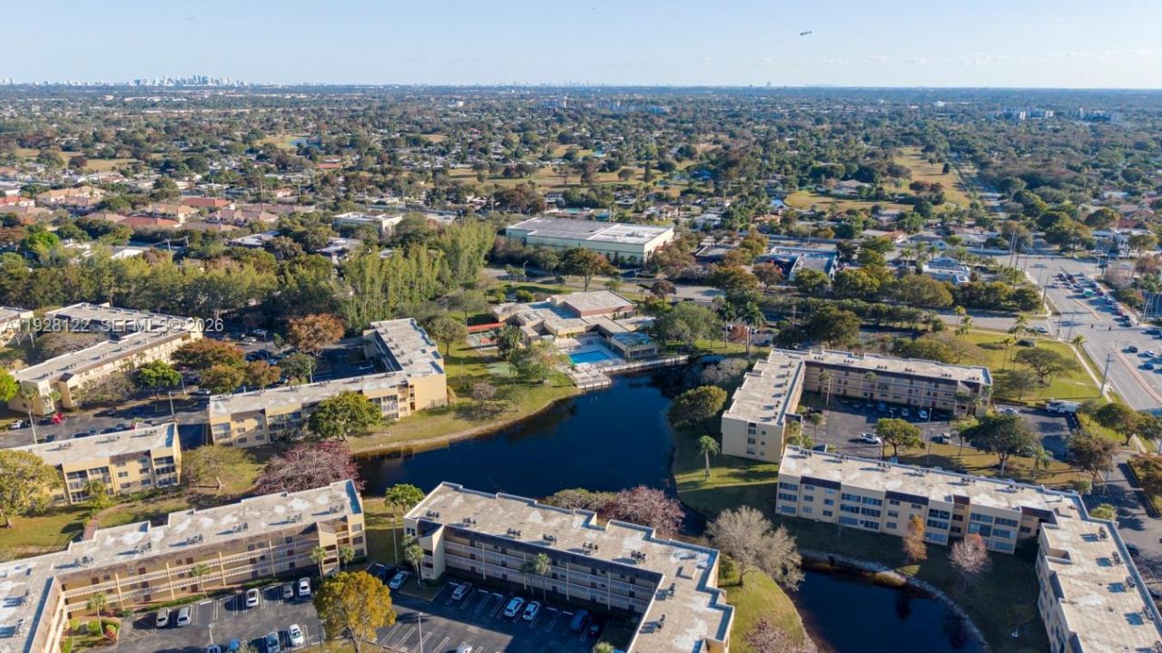 6071 NW 61st Ave, Unit 303, Tamarac, FL 33319 Photo