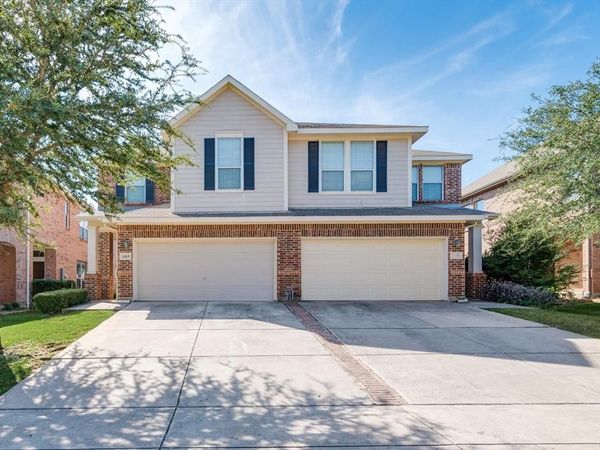 1413 Ravenwood Drive, Mansfield, TX 76063