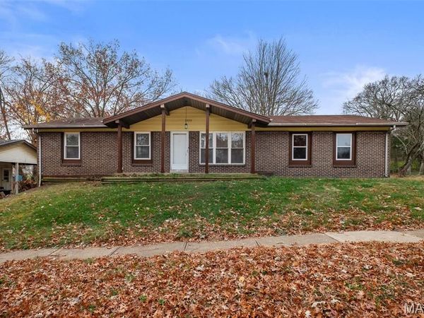 1320 Fenton Hills Road, Fenton, MO 63026