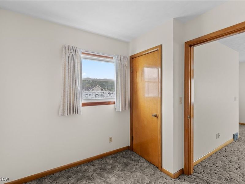 97 W 41st Street, Shadyside, OH 43947 Photo 16