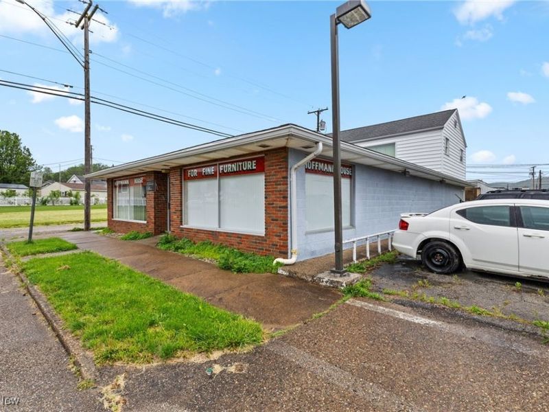 97 W 41st Street, Shadyside, OH 43947 Photo 3