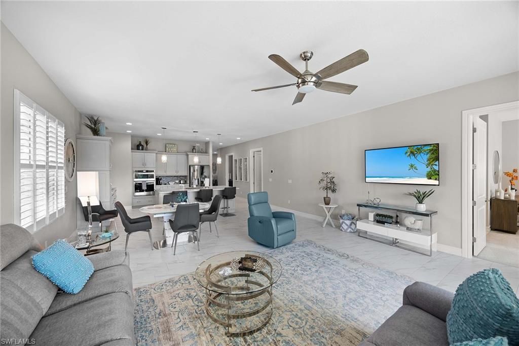 7781 Hawthorne Dr, Unit 3204, Naples, FL 34113 Photo