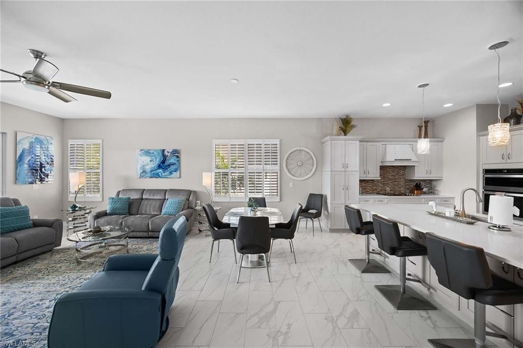 7781 Hawthorne Dr, Unit 3204, Naples, FL 34113 Photo
