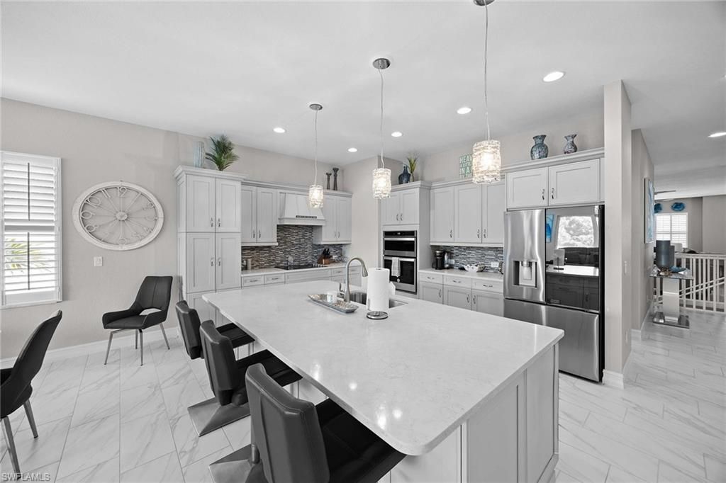 7781 Hawthorne Dr, Unit 3204, Naples, FL 34113 Photo