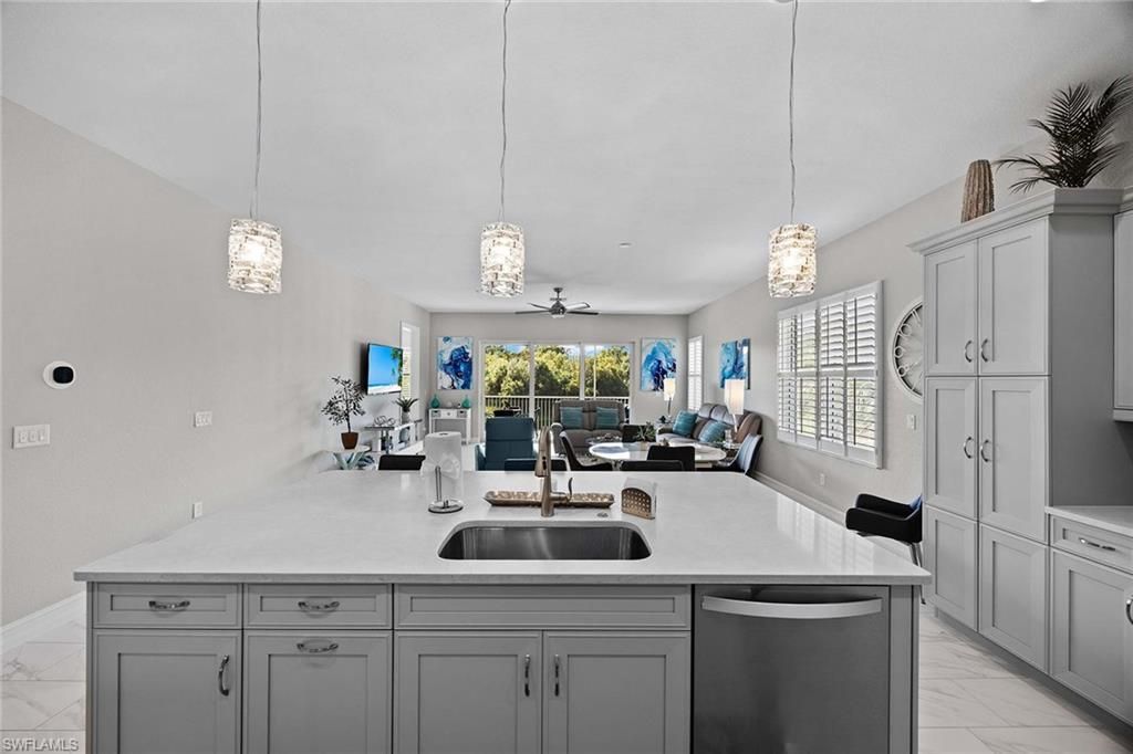 7781 Hawthorne Dr, Unit 3204, Naples, FL 34113 Photo