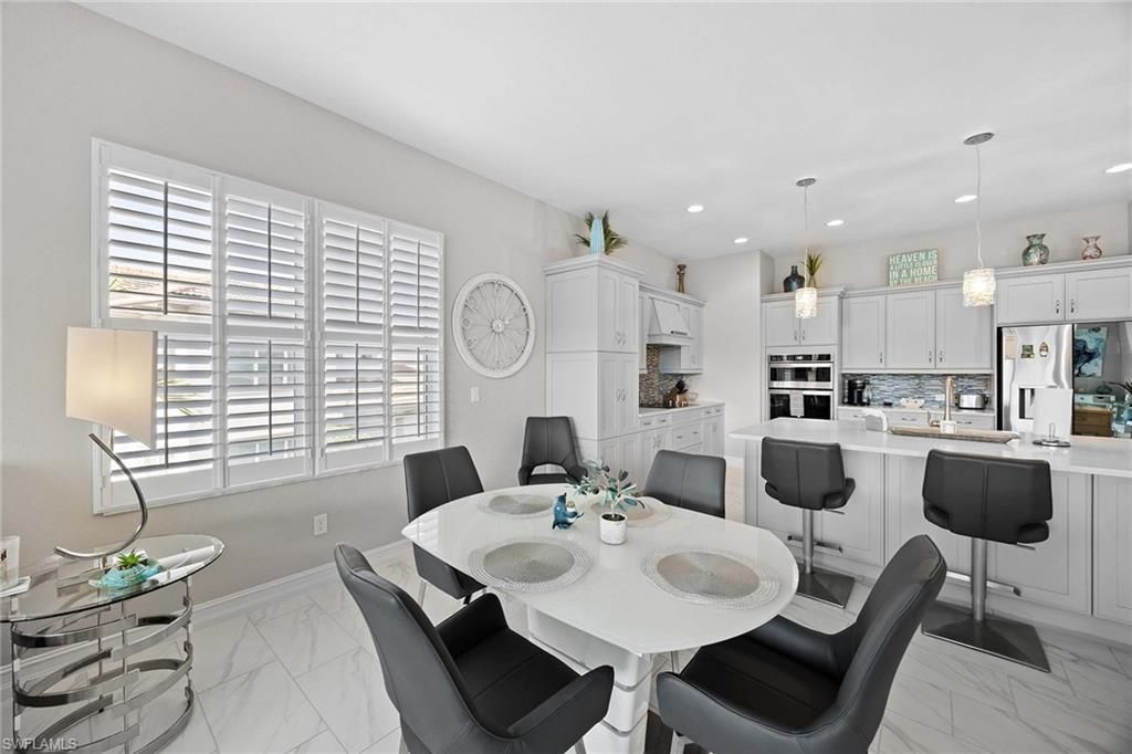 7781 Hawthorne Dr, Unit 3204, Naples, FL 34113 Photo