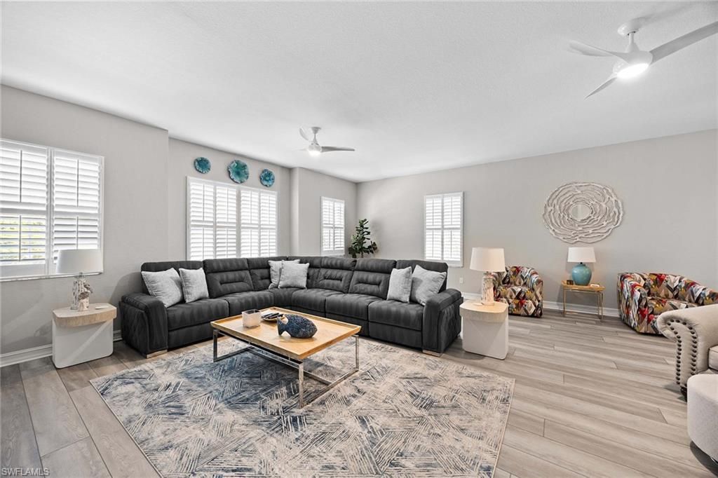 7781 Hawthorne Dr, Unit 3204, Naples, FL 34113 Photo