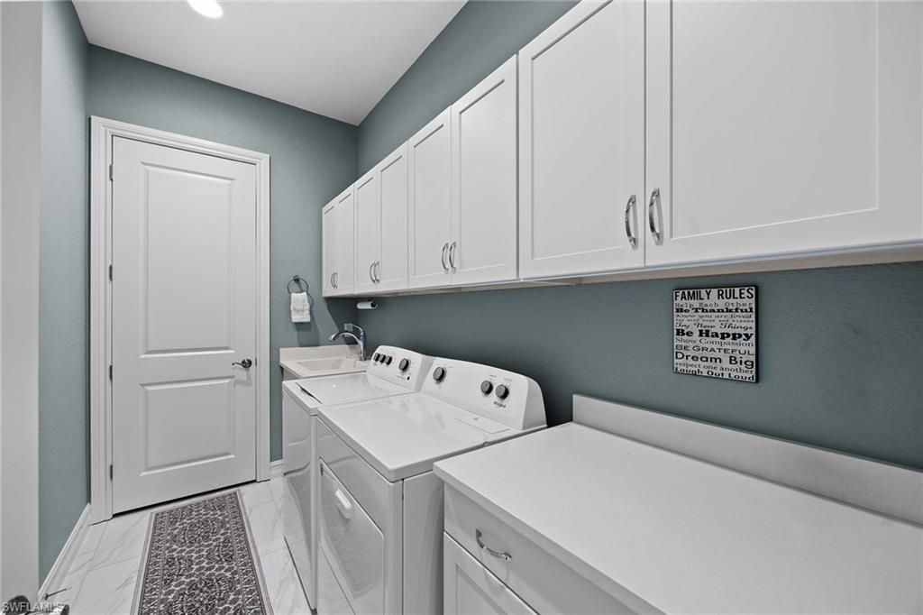 7781 Hawthorne Dr, Unit 3204, Naples, FL 34113 Photo