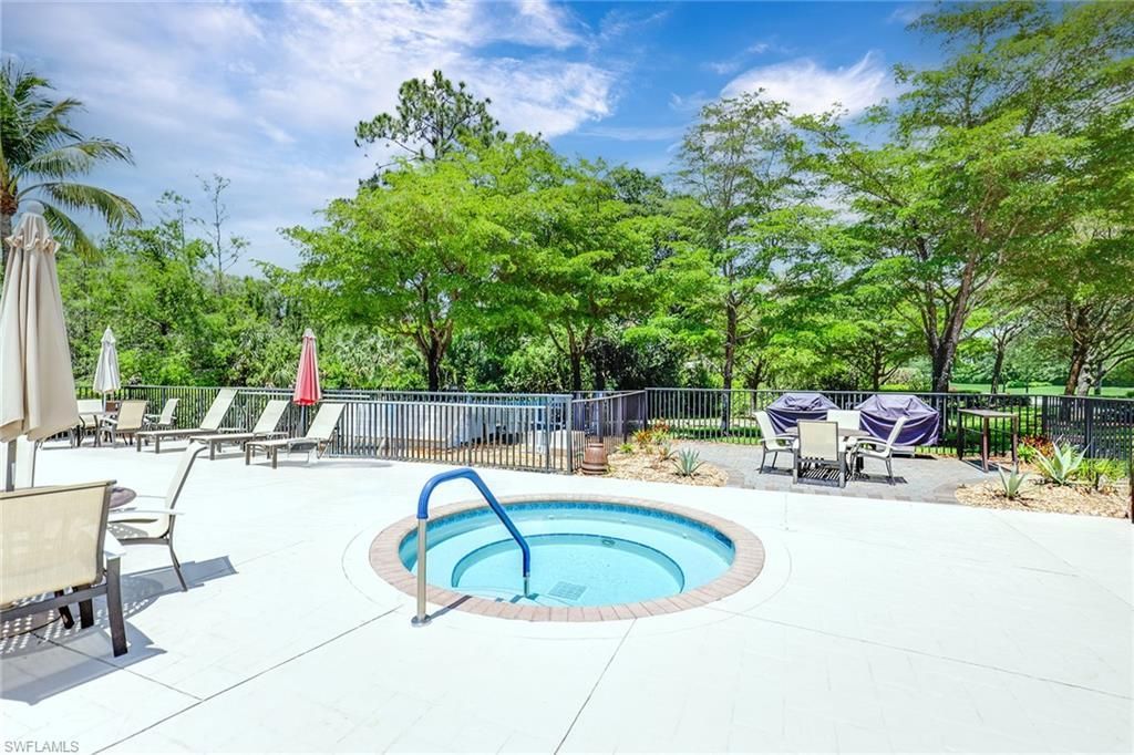 7781 Hawthorne Dr, Unit 3204, Naples, FL 34113 Photo