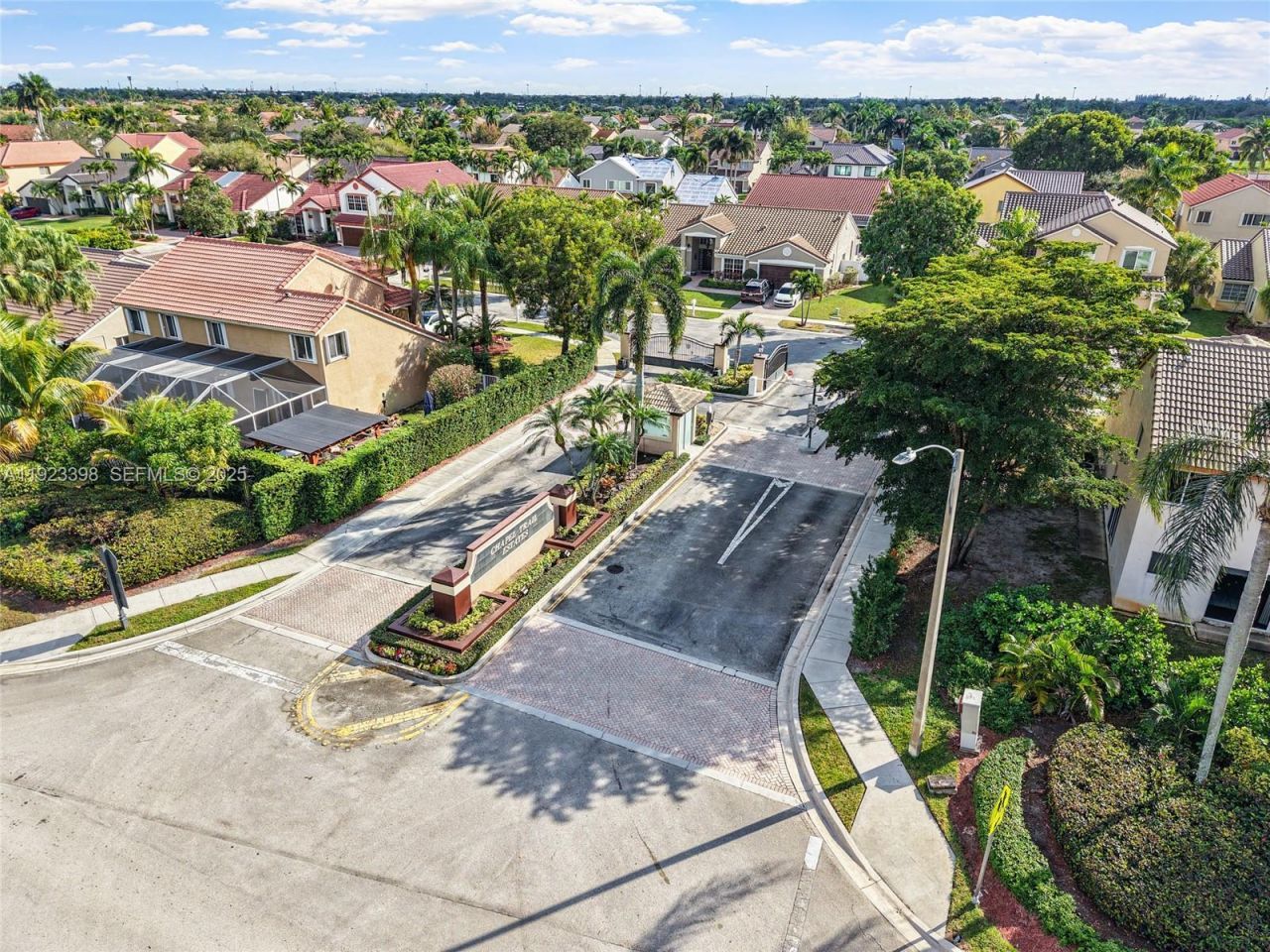 19427 NW 13th St, Pembroke Pines, FL 33029 Photo