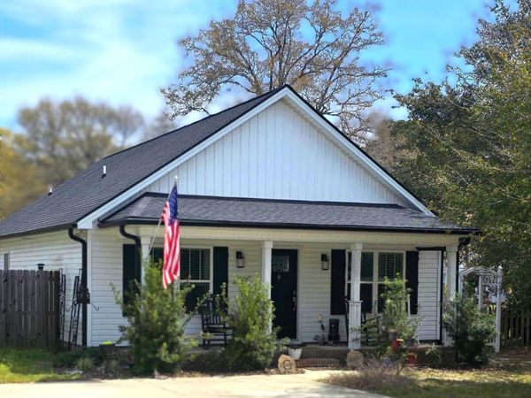 134 Hillside Street, Clarkton, NC 28433