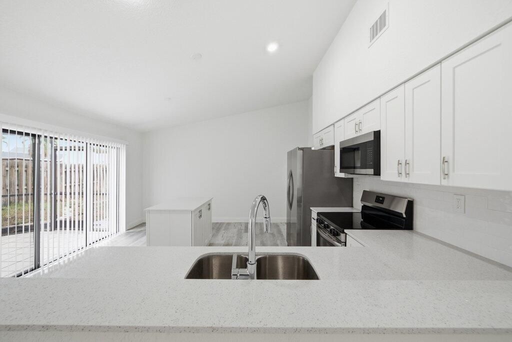 905 NW 22nd Avenue, Delray Beach, FL 33445 Photo