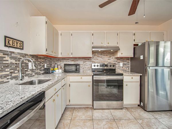 381 Ottawa Ct, Royal Palm Beach, FL 33411