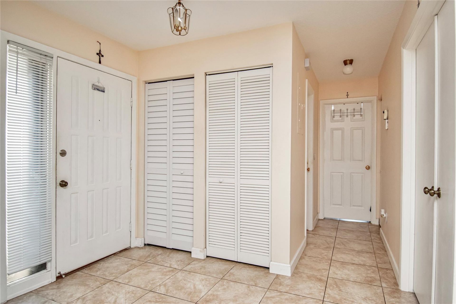 381 Ottawa Ct, Royal Palm Beach, FL 33411 Photo