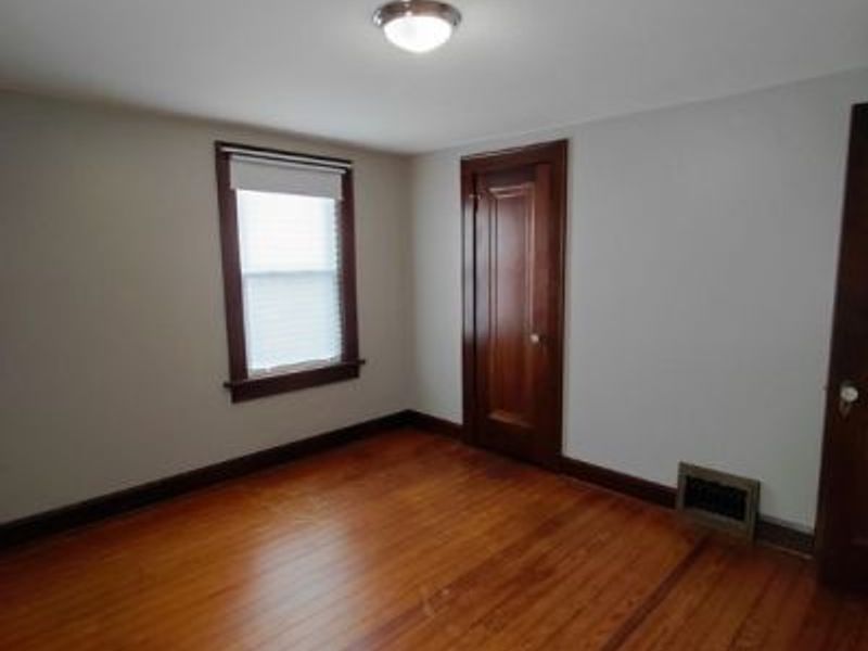 309 S Wood Street, Loudonville, OH 44842 Photo 8