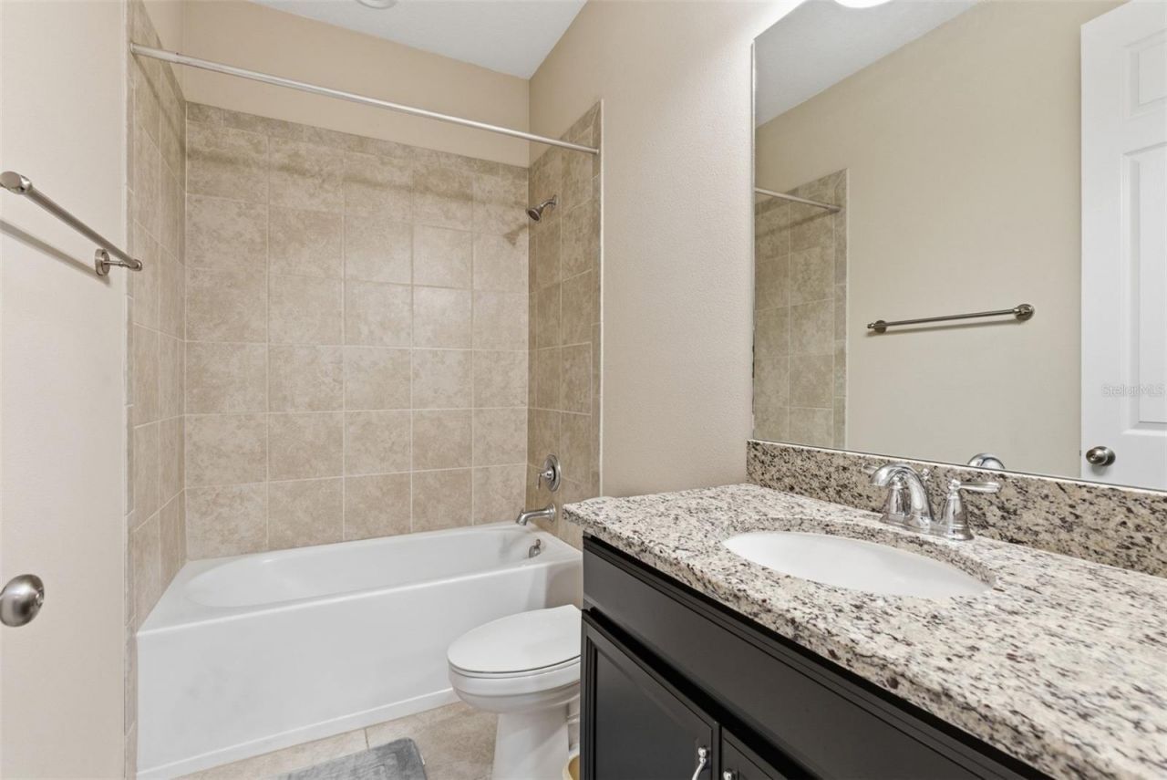 5617 Maidenstone Way, Palmetto, FL 34221 Photo