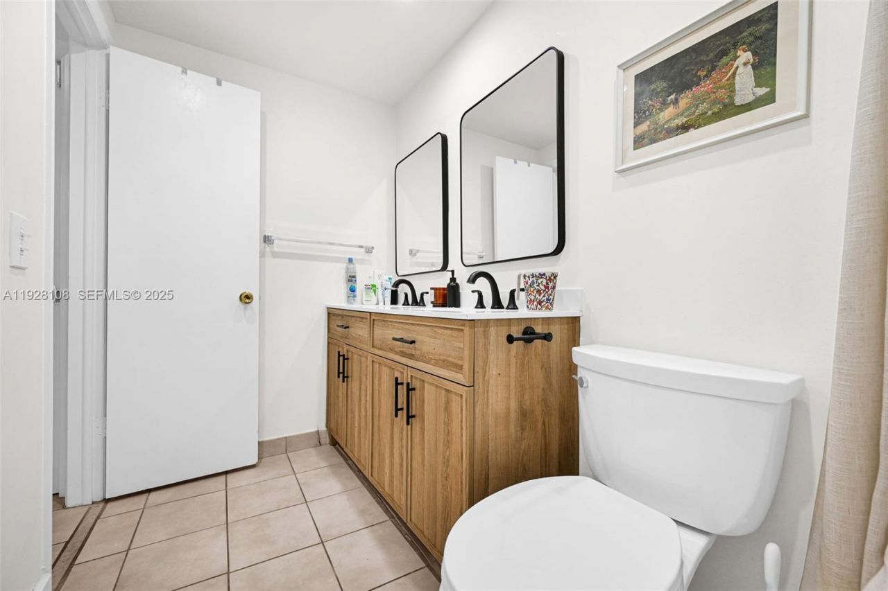 4020 N Hills Dr, Unit 29, Hollywood, FL 33021 Photo