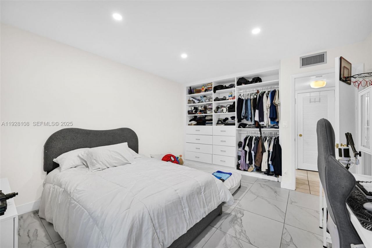 4020 N Hills Dr, Unit 29, Hollywood, FL 33021 Photo