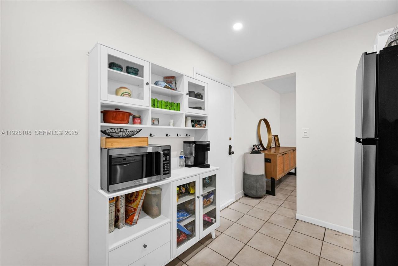 4020 N Hills Dr, Unit 29, Hollywood, FL 33021 Photo