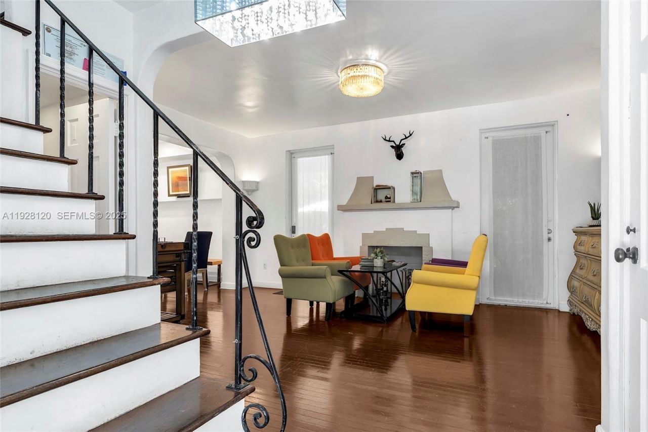 745-747 Lenox Ave, Miami Beach, FL 33139 Photo