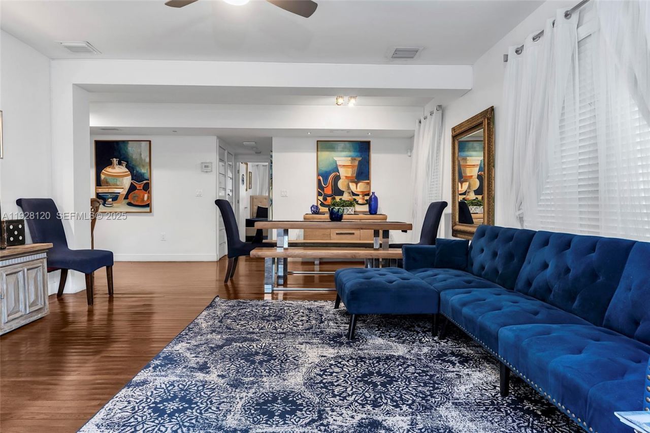 745-747 Lenox Ave, Miami Beach, FL 33139 Photo