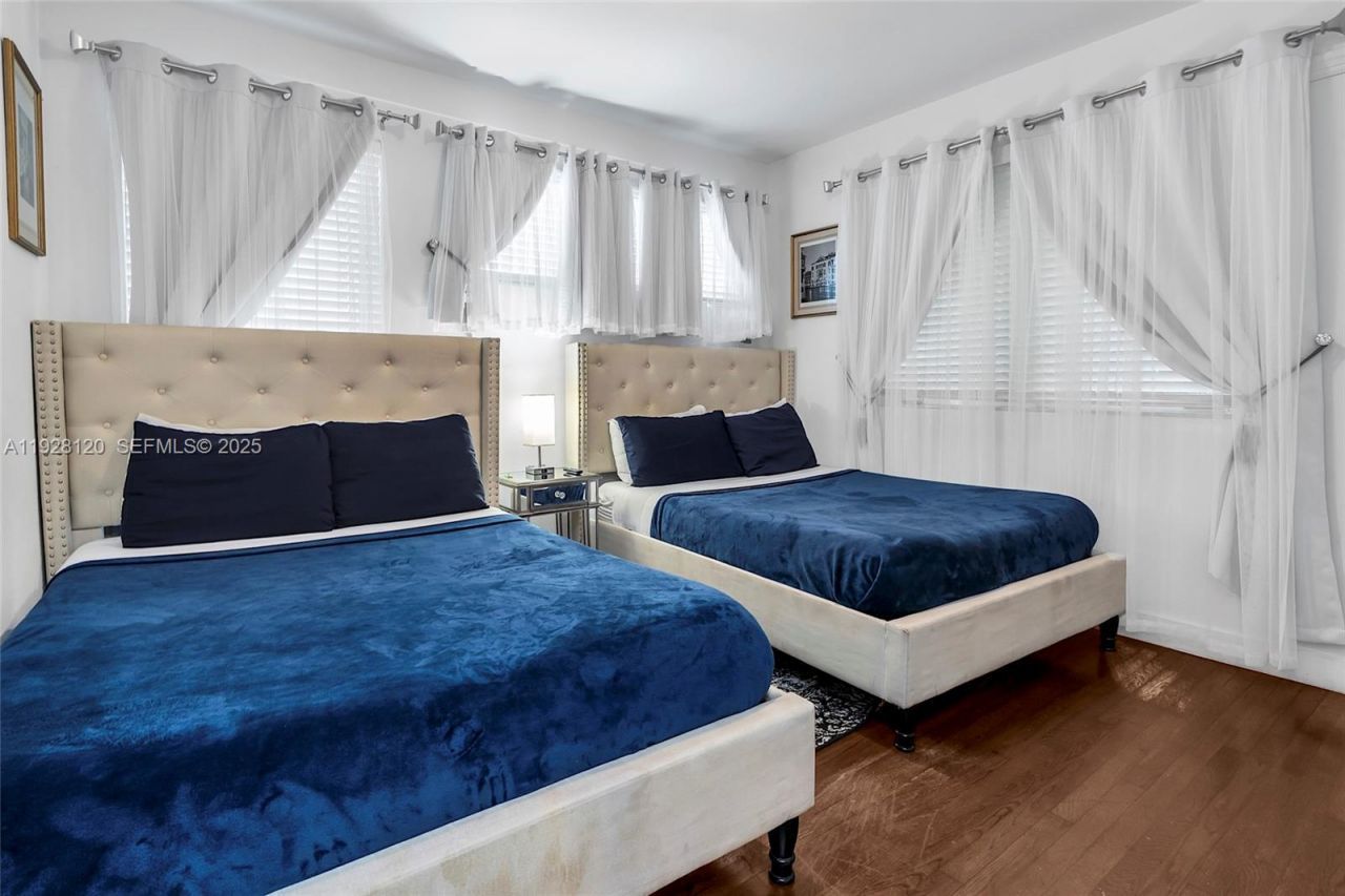 745-747 Lenox Ave, Miami Beach, FL 33139 Photo