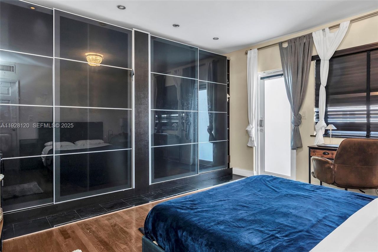 745-747 Lenox Ave, Miami Beach, FL 33139 Photo