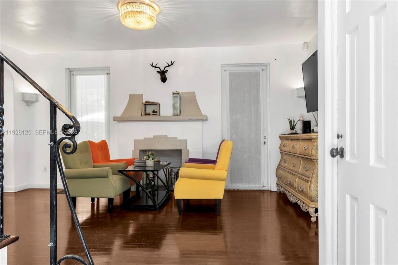 745-747 Lenox Ave, Miami Beach, FL 33139 Photo