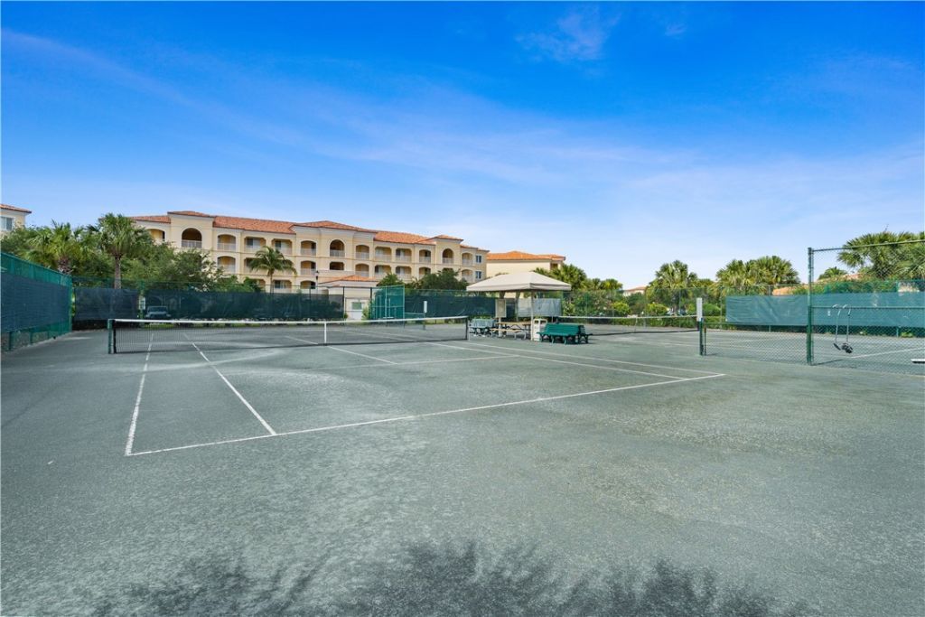 11 Harbour Isle Drive W, Unit 203, Hutchinson Island, FL 34949 Photo