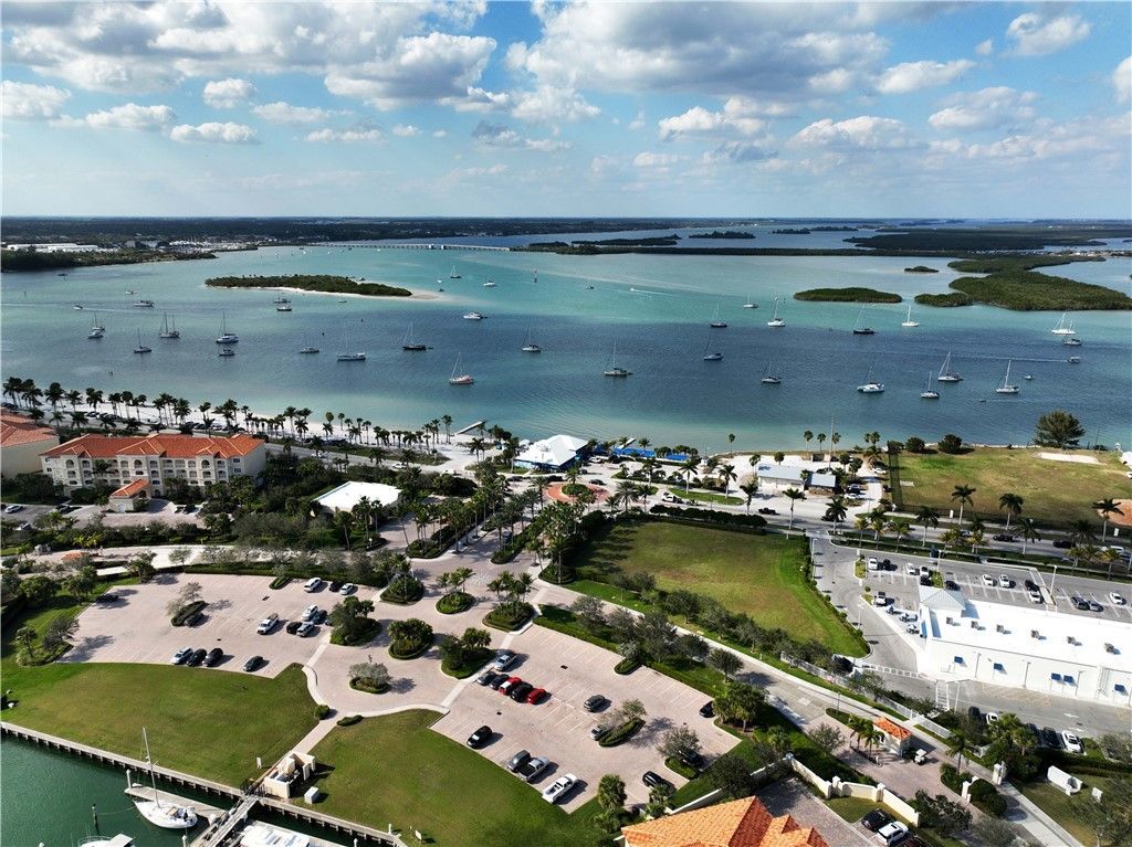 11 Harbour Isle Drive W, Unit 203, Hutchinson Island, FL 34949 Photo