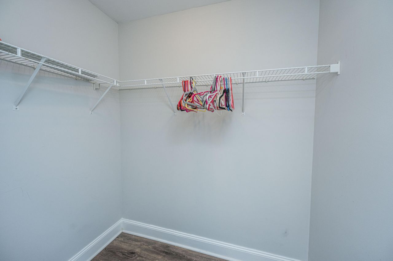 940 E Estates Boulevard Photo 26