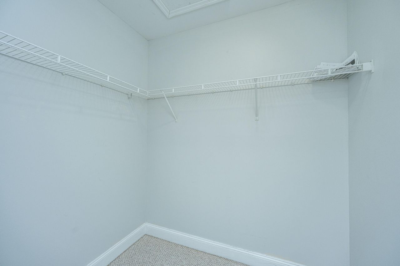 940 E Estates Boulevard Photo 31