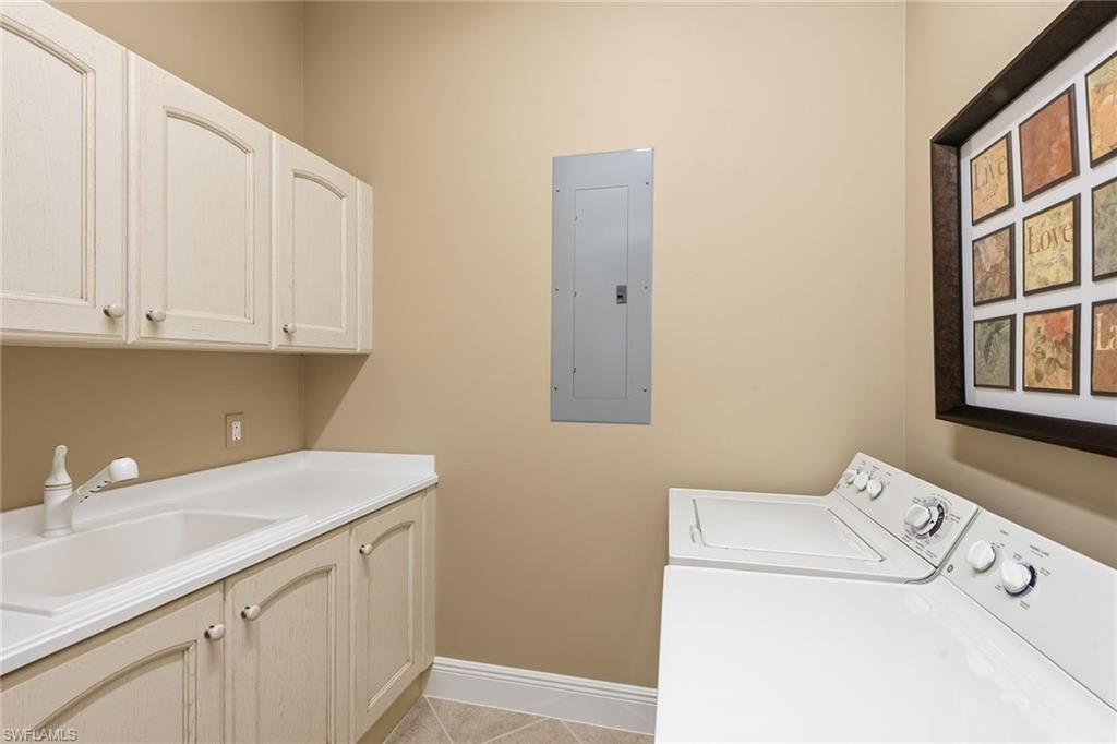 9224 Campanile Cir, Unit 201, Naples, FL 34114 Photo