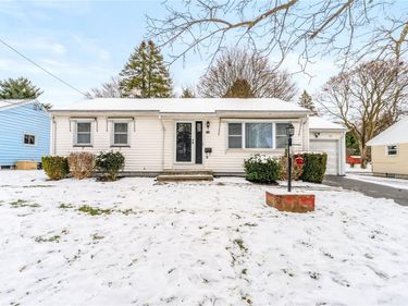 126 High St, Avon, NY 14414