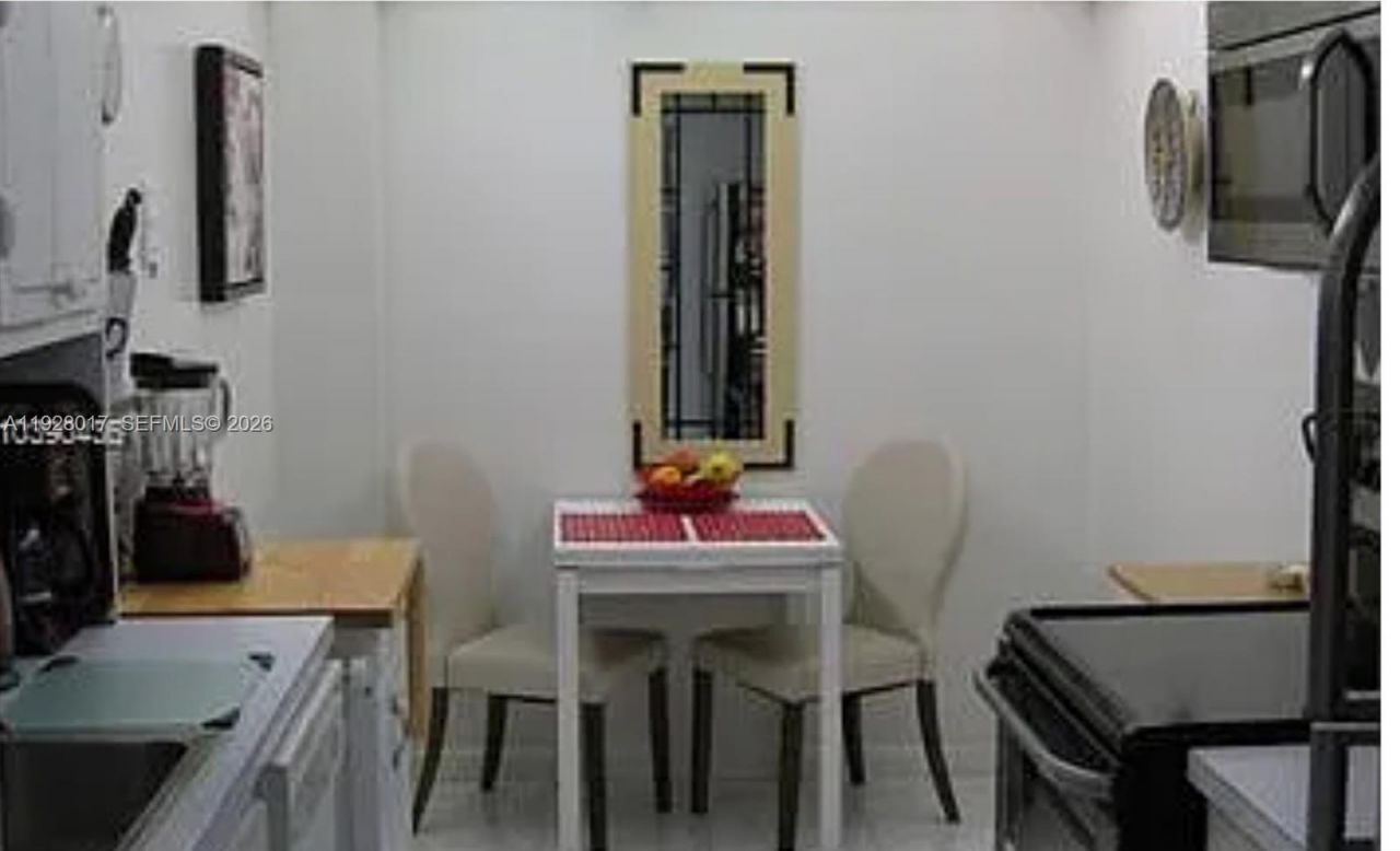 4330 Hillcrest Dr, Unit 405, Hollywood, FL 33021 Photo