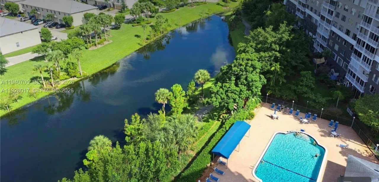 4330 Hillcrest Dr, Unit 405, Hollywood, FL 33021 Photo