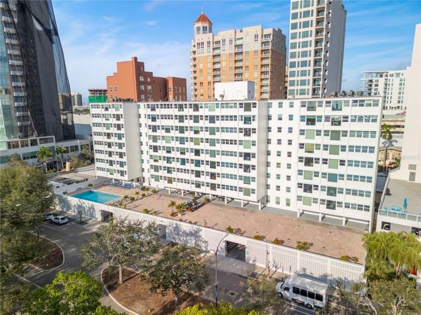 33 S GULFSTREAM AVENUE, Unit 401, SARASOTA, FL 34236