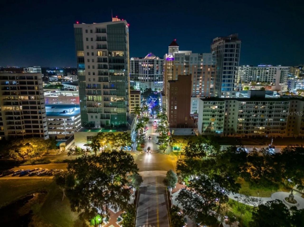 33 S Gulfstream Avenue, Unit 401, Sarasota, FL 34236 Photo