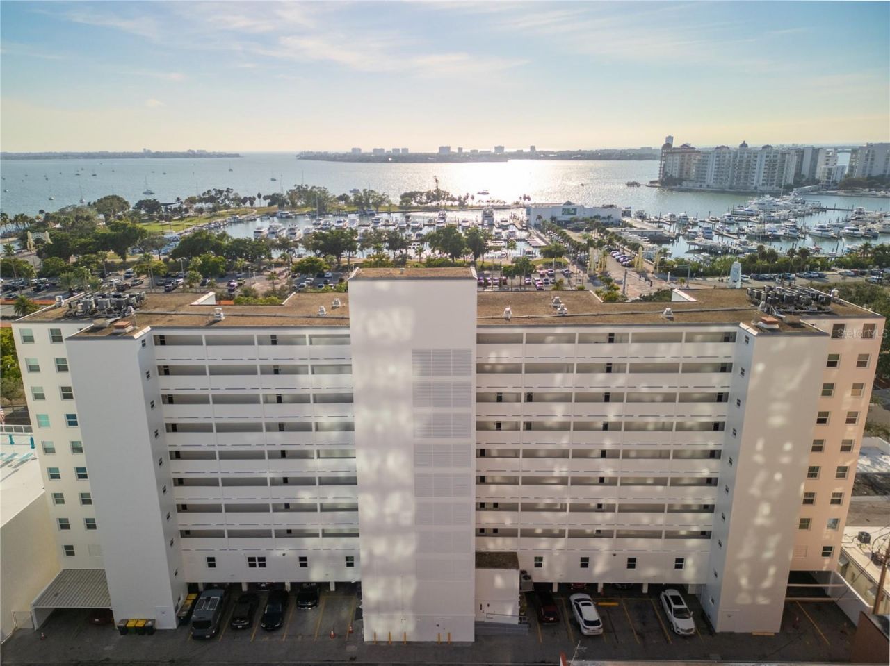 33 S Gulfstream Avenue, Unit 401, Sarasota, FL 34236 Photo