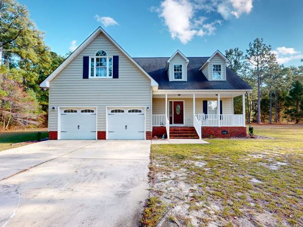 5710 Bridle Ridge Lane, Wade, NC 28395