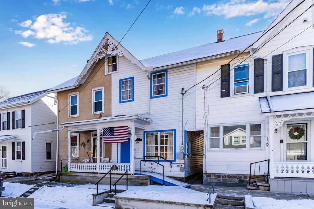 127 W MCCLURE STREET, NEW BLOOMFIELD, PA 17068