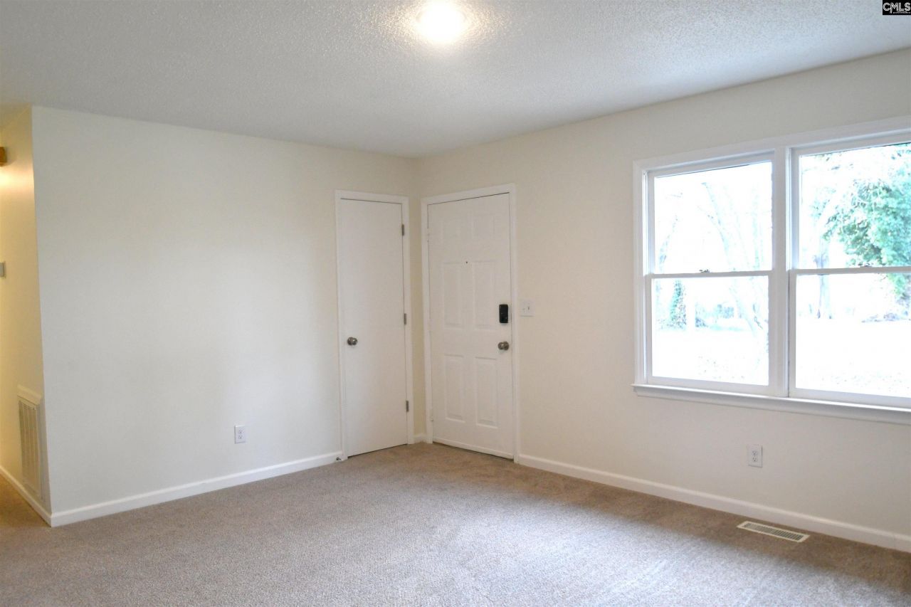 610 Milligan Street Photo 6