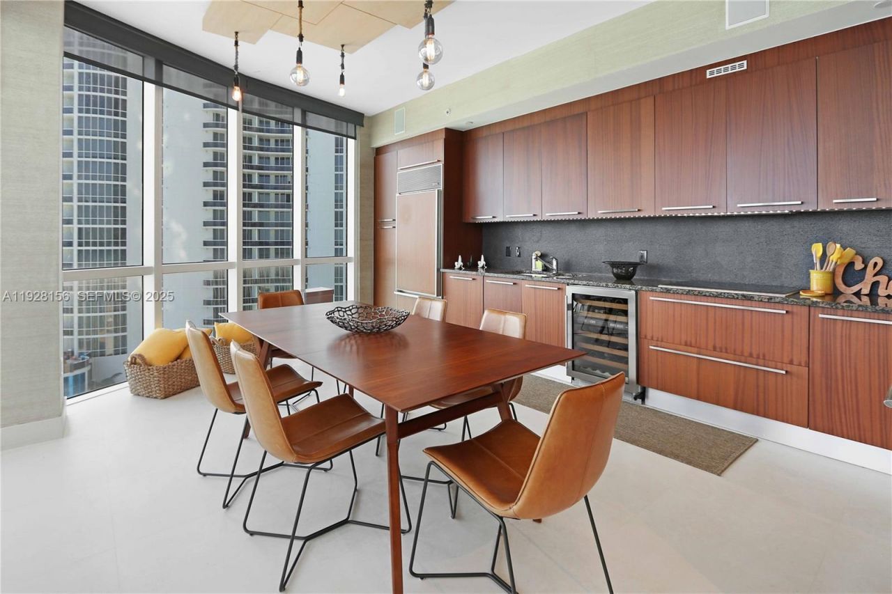 15901 Collins Ave, Unit 1101, Sunny Isles Beach, FL 33160 Photo